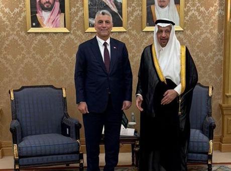 Ticaret Bakanı Bolat, Suudi Arabistan Yatırım Bakanı Al Falih ile Yatırım Olanaklarını Görüştü