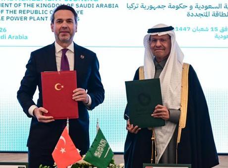 Türkiye ve Suudi Arabistan'dan Büyük Enerji Yatırımı: 2 Milyar Dolar Değerinde Anlaşma İmzalandı