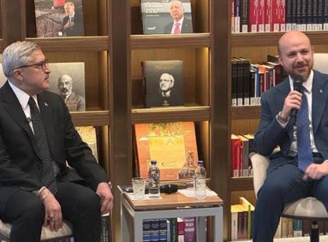 Bilal Erdoğan, Gençlerle 'Kütüphane Sohbetleri' Etkinliğinde Buluştu