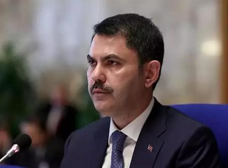 Bakan Kurum, 6 Şubat Depremlerinde Hayatını Kaybedenleri Andı