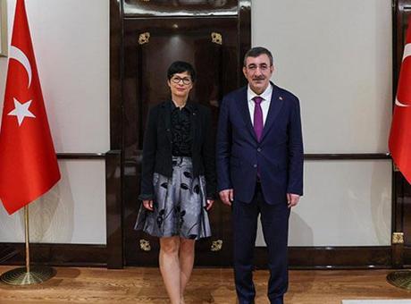 Cevdet Yılmaz, Avrupa Komisyonu Üyesi Marta Kos ile Önemli Görüşme Gerçekleştirdi