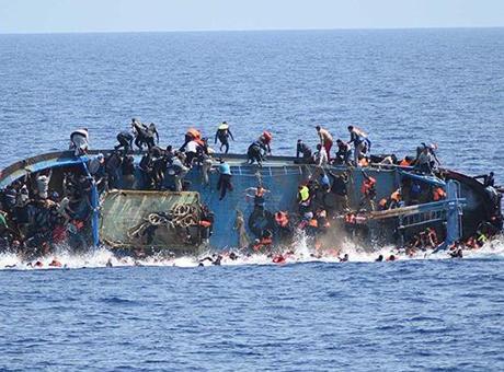 Libya Açıklarında Göçmen Teknesi Battı: 53 Kayıp