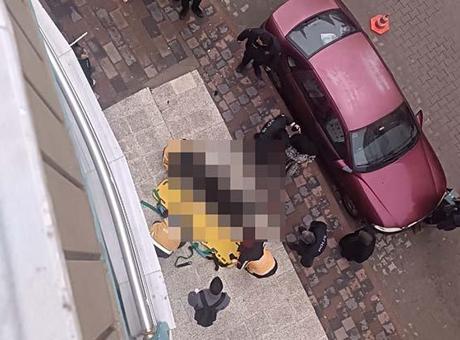 İstanbul'da Trajik Olay: 3. Kattan Düşen 2 Çocuk Annesi Hayatını Kaybetti