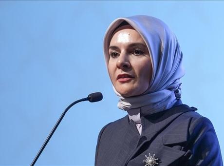 Bakan Göktaş, Güvenli İnternet Günü'nde Çocukların Güvenliğini Vurguladı