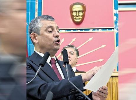 Siyasi Gerilim ve İstifalar: Özarslan'ın Adaylığı Tartışılıyor