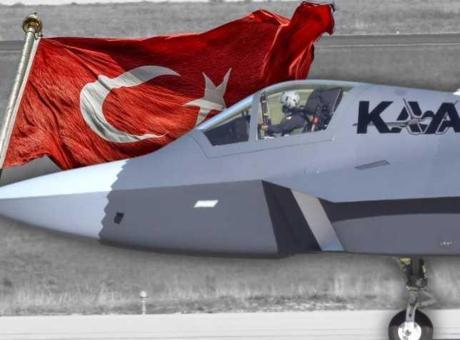 Dünya Savunma Fuarı'nda Türk Savunma Sanayisinin Gücü: KAAN, J-35 ve F-35 Yan Yana