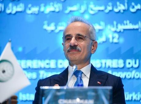 Ulaştırma Bakanı Uraloğlu: Türkiye, jeostratejik bir güven adası olma yolunda