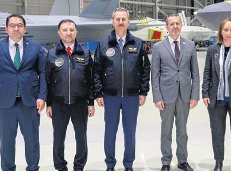 KAAN Projesinde Tarihi Adım: Üç Prototip Aynı Karede Buluştu