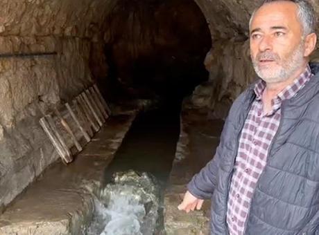 Zey Köy Cami Altındaki Su Kaynağı 380 Yıl Sonra Yeniden Akmaya Başladı