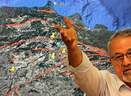 Samsun'da 4 Büyüklüğünde Deprem: Naci Görür'den İlk Açıklama