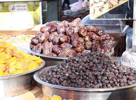 Siirt'te Ramazan Hazırlıkları Başladı: Hurma, Tahin ve Pekmez Tezgahlarda