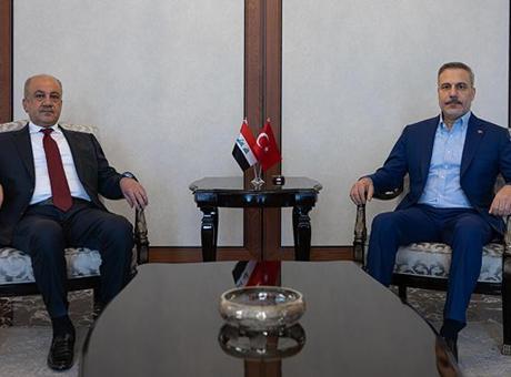 Dışişleri Bakanı Hakan Fidan, Irak Savunma Bakanı Abbasi ile Ankara'da Görüştü