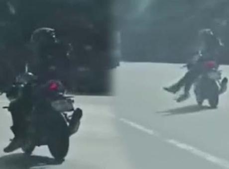 Trafikte Tehlike Saçan Motosiklet Sürücüsü Kameralara Yansıdı