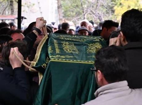 Yaya Geçidinde Motosiklet Çarpması: 1,5 Yaşındaki Bebek Hayatını Kaybetti