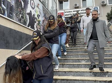 İstanbul'da Sahte Oturum Belgesi Dolandırıcılarına Operasyon: 11 Kişi Gözaltında