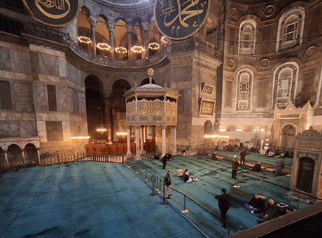 Restorasyon Tamamlandı: Ayasofya-i Kebir Camii İbadete Hazır