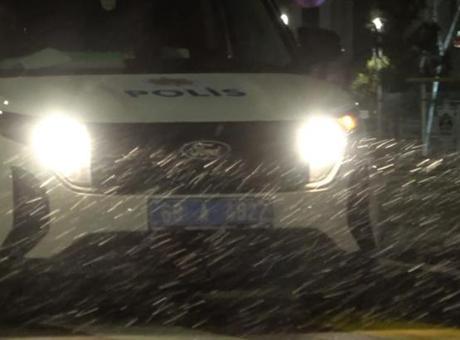 Aksaray'da Kar Yağışı Başladı: Hava Sıcaklığı Eksi 2 Dereceye Düştü