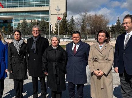 CHP, 11'inci Yargı Paketi İçin Anayasa Mahkemesi'ne İptal Başvurusu Yaptı