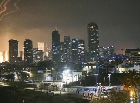 İsrail'de Savaş Alarmı: Hizbullah, Husiler ve Şii Milislerin Harekete Geçme Riskine Dikkat!