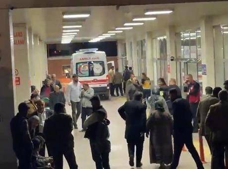 Şanlıurfa'da Husumetli Aileler Arasında Şiddetli Kavga: 8 Yaralı