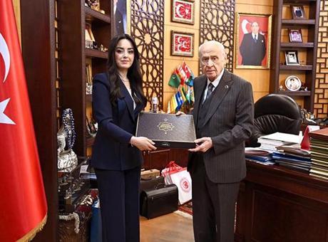 Devlet Bahçeli Üzerine Yeni Bir Eser: 'Eserlerle Devlet Bahçeli' Yayınlandı