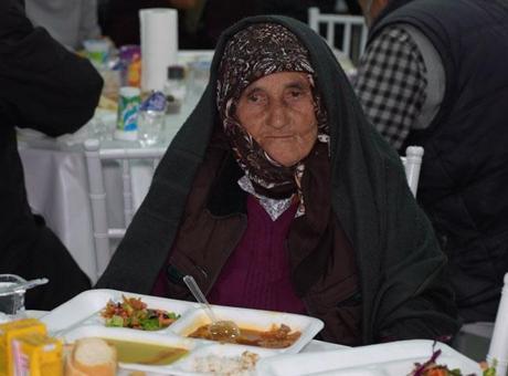 Hacıbalı Köyü'nde Ramazan Ayı Geleneği: Ortak İftar Sofralarıyla Birlik ve Beraberlik