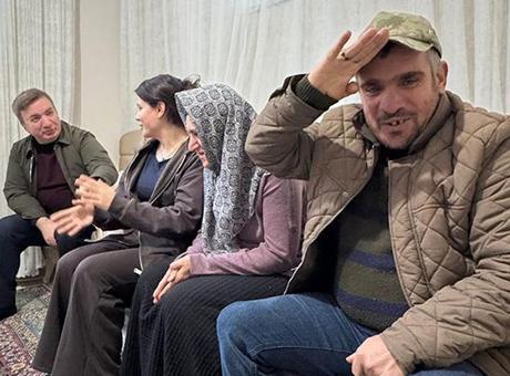 Çilem Sağlam: Kardeşleri İçin Hem Anne Hem Baba Oldu