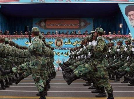 İran'ın Askeri Gücü: ABD'ye 'Milyonlarca Askerle Hazırız' Mesajı