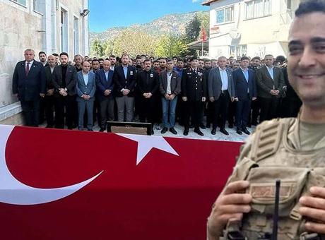 Kalp Krizi Nedeniyle Hayatını Kaybeden Uzman Çavuş Kamil Keskin Son Yolculuğuna Uğurlandı