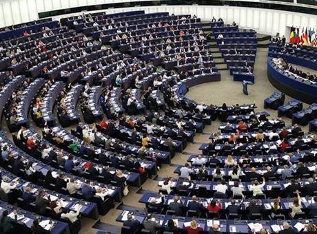 Avrupa Parlamentosu, AB-ABD Ticaret Anlaşması Üzerindeki Çalışmaları Askıya Aldı