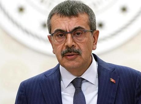 Bakan Tekin'den Laiklik Eleştirisine Sert Yanıt: Gerici Azınlık Tanımı Yapıldı