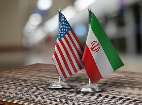 İran'da Gizemli SMS Alarmı: ABD Başkanı Trump Hakkında Gelen Mesajın Arkasındaki Gerçekler