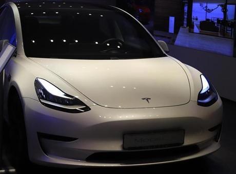 Tesla'nın Avrupa'daki Satışları Düşmeye Devam Ediyor