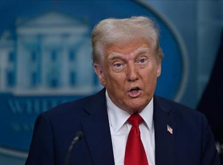 Trump'ın Yeni Gümrük Vergisi: Tüm Ülkelere Yüzde 10 Uygulanmaya Başladı