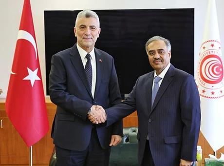 Ticaret Bakanı Bolat: D-8 İşbirliğine Destek Sürecek