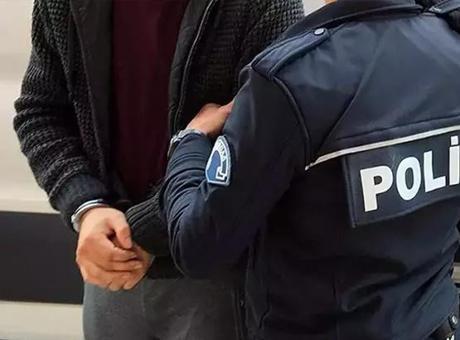 İzmir'de Tefecilik Operasyonu: 1 Milyar Liralık Hesap Hareketliliği Tespit Edildi