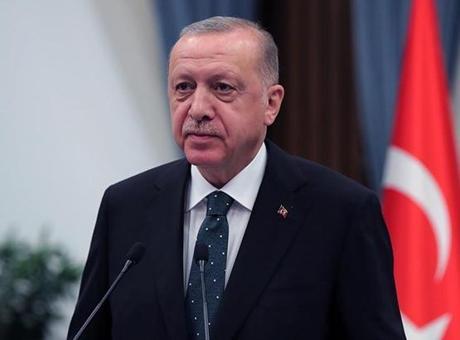 AK Parti'den Cumhurbaşkanı Erdoğan'a Özel Doğum Günü Şarkısı: Nice Yıllara Reis