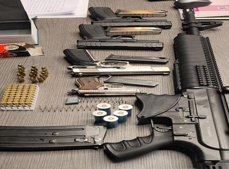 Sakarya'da Atölyeye Dönüştürülen Evde Yasa Dışı Silah Faaliyetleri Ortaya Çıkarıldı