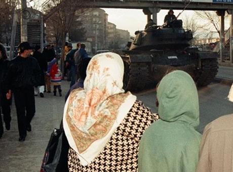 28 Şubat Postmodern Darbesinin 29. Yılı: Tarihin Karanlık Sayfaları