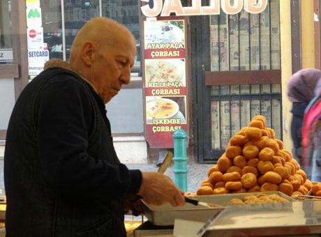 Ramazan Helvası: Üç Kuşaktır Saklanan Tarif ve Yükselen Talep