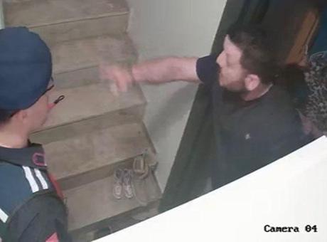 Yalova'da 14 Aylık Bebek ve Babasına Sopalı Saldırı: Olayın Yeni Görüntüleri Ortaya Çıktı