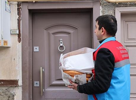 Tokat Belediyesi'nden İhtiyaç Sahiplerine Her Gün Ücretsiz Ramazan Pidesi