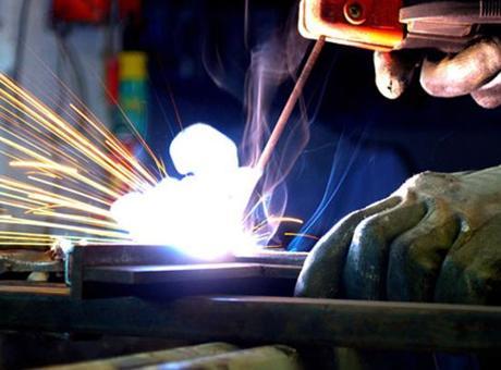 İSO Türkiye İmalat PMI Şubat 2026 Raporu: Yavaşlama Devam Ediyor, Ancak İyileşme İşaretleri Görülüyor