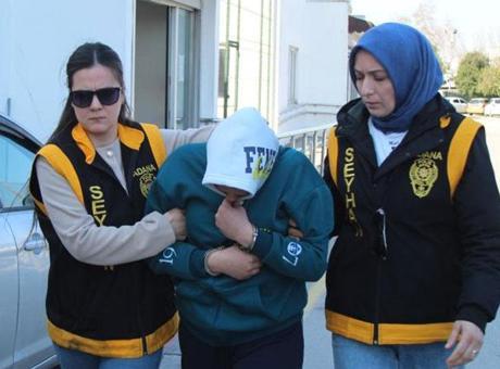 Adana'da Kanlı Olay: Eşini Bıçaklayan Kadın Gözaltına Alındı