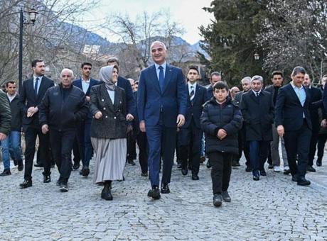 Bakan Ersoy, İbradı'da İftar Programı ve Yerel Projeleri Tanıttı