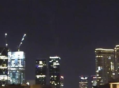 İran Füzelerine Karşı İsrail Havada Patlama Sesleriyle Savunma Önlemleri Aldı