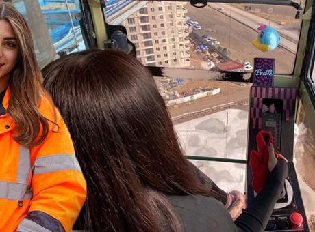 20 Yaşındaki Mezra Coşkun'un Mesleki Başarısı: Kadınların Gücü Kule Vinç Operatörlüğünde