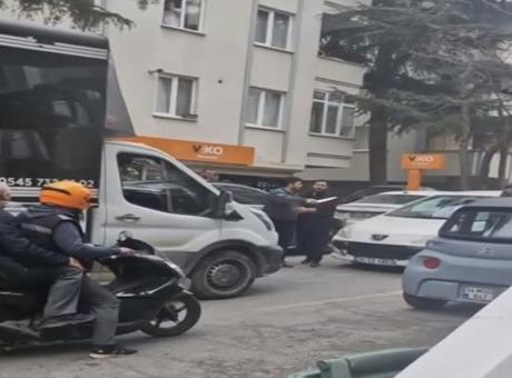 Trafikte Kavga Sonucu 542 Bin Lira Ceza: Bıçak Çeken Sürücü Gözaltında