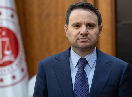 Adalet Bakanı Gürlek’ten 8 Mart Dünya Kadınlar Günü Kutlaması