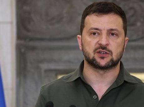 Zelenskiy, Orta Doğu'daki Gelişmeler Nedeniyle Üçlü Müzakereleri Ertelediklerini Açıkladı